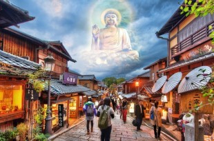 Trong cõi u minh, có một đôi mắt đang dõi theo từng ý từng niệm của chúng ta