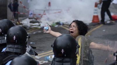 Biểu tình Hong Kong: Cuộc chiến Chính – Tà