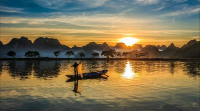 Một tâm hồn khoáng đạt bình thản như mặt hồ phẳng lặng