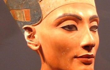 Nguyên liệu trang điểm mắt của người Ai Cập cổ đại được phát hiện là một dược phẩm