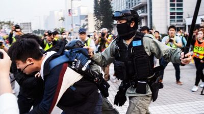 Tài liệu tuyệt mật tiết lộ: Cảnh sát Hồng Kông rất sợ bị lạc đồng đội ở trên đường