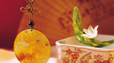 Ý nghĩa ẩn sau nghệ thuật kết nơ trong văn hóa truyền thống của người xưa