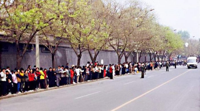 25/04/1999: Sự kiện lịch sử làm chấn động Trung Quốc